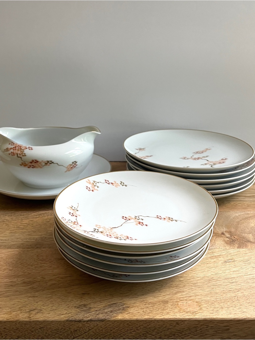 VINTAGE Fukagawa 905 Gold Maple Leaf Hand-painted Porcelain Dishes